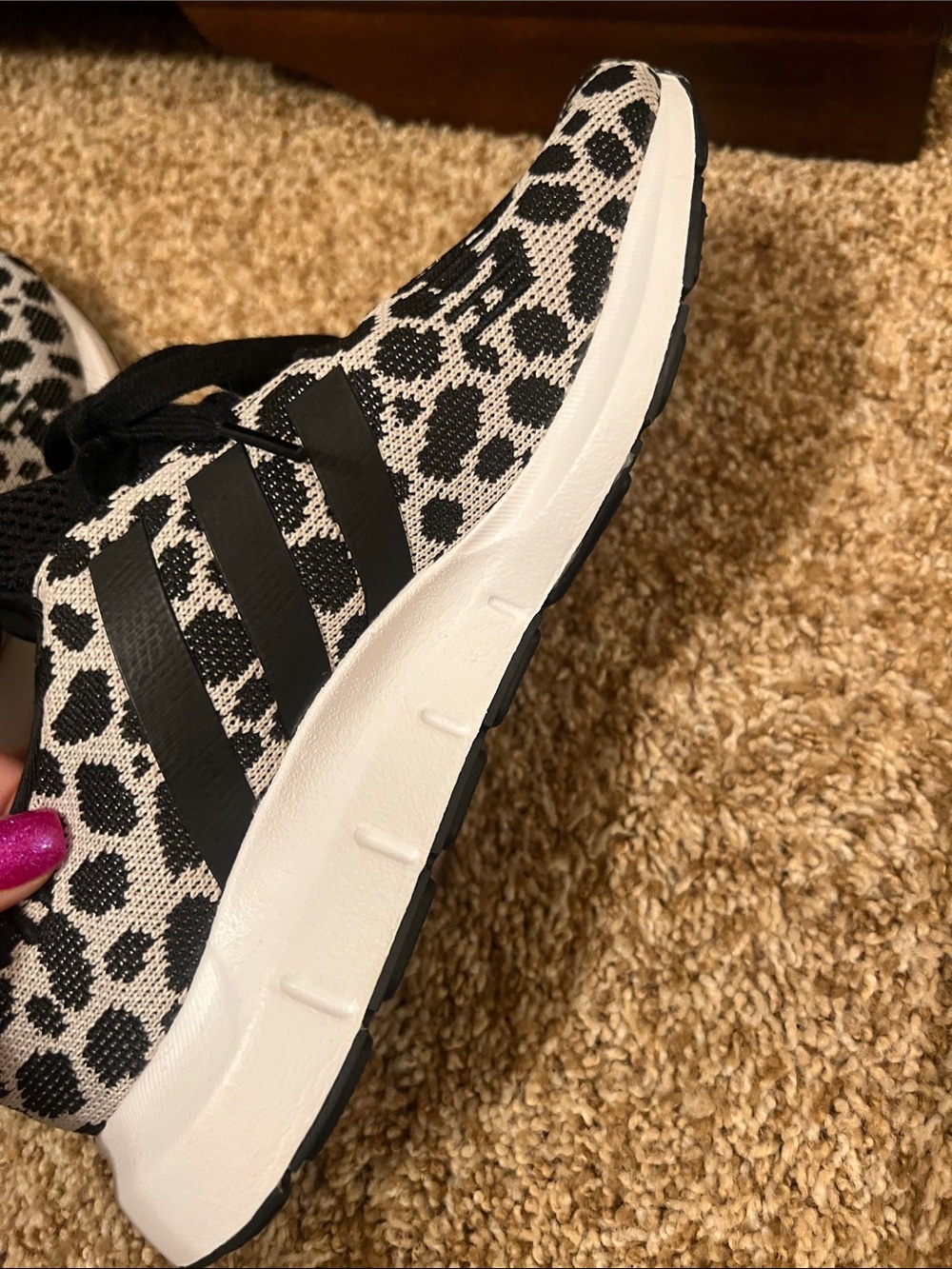 adidas Women's Black and White Leopard Print Sneakers Size 7 - Picture 5 of 14
